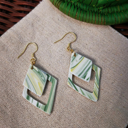 【 矢维艺术陶艺工作室】跨境陶瓷耳环（菱形） 商品图1