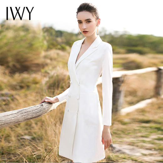 IWY/白色长袖连衣裙Q13096 商品图4