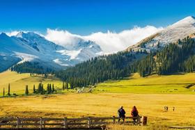  2K+预算的国庆旅行推荐！4折飞北疆，最低¥300+看绝美秋色 