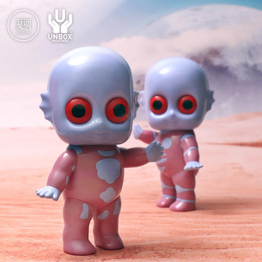 Unbox 原始星球 戴格斯人 复调特别粉色版 搪胶 摆件 商品图1