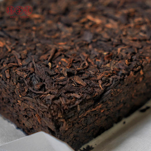 2019年 臻字号 熟茶红茶系列 【蓝印】熟砖250g 普洱 商品图3