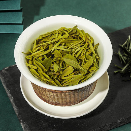 【巴南银针明前100g】2026新茶/绿茶/精致罐装 商品图1