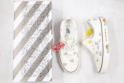 万斯Vans 腰果花 低帮 ERA 白色 涂鸦 印花 图案 Vault OG Era LX 腰果花系列，采用天然材料主色调搭配黑色/米色 商品图1