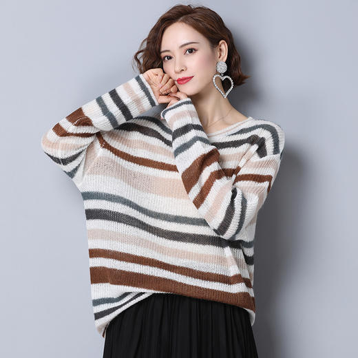 上海旗袍厂PY-30555  秋冬新款彩色条纹圆领套头女毛衣中长款宽松时尚休闲百搭针织衫 商品图5
