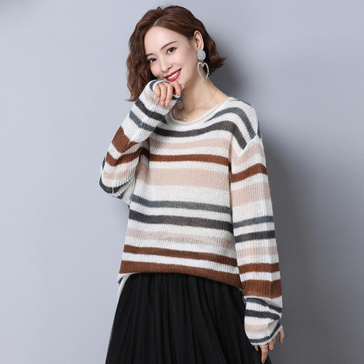 上海旗袍厂PY-30555  秋冬新款彩色条纹圆领套头女毛衣中长款宽松时尚休闲百搭针织衫 商品图4