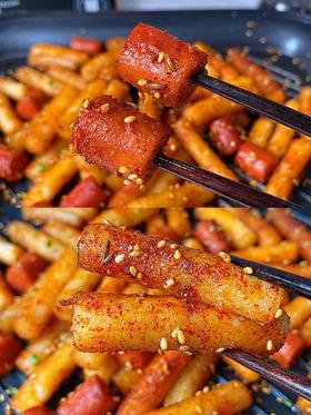 只需两步轻松制作🍡｜有烧烤气的孜然火腿年糕