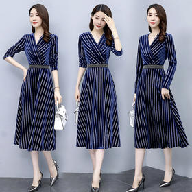 WZNH-V秋季气质显瘦中长款长袖通勤金丝绒V领大摆连衣裙