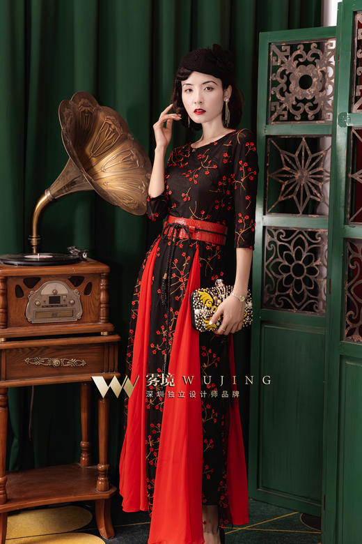 20376 暗夜玫瑰立体刺绣网纱连衣裙 雾境 商品图5