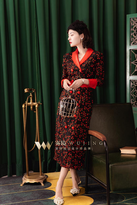 20377 暗夜玫瑰立体刺绣网纱连衣裙 雾境 商品图4