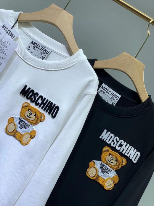 点此购买 莫斯奇诺女款绒毛泰迪熊卫衣 十一159471