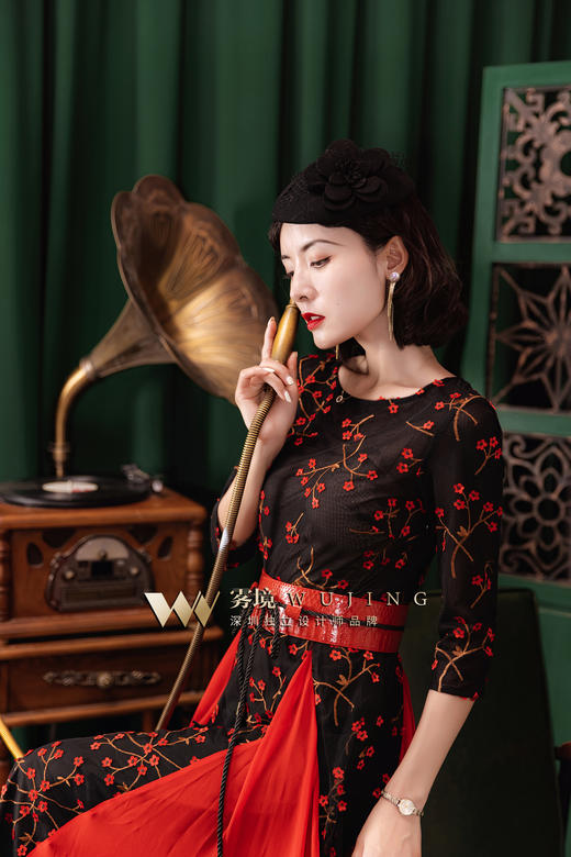 20376 暗夜玫瑰立体刺绣网纱连衣裙 雾境 商品图3