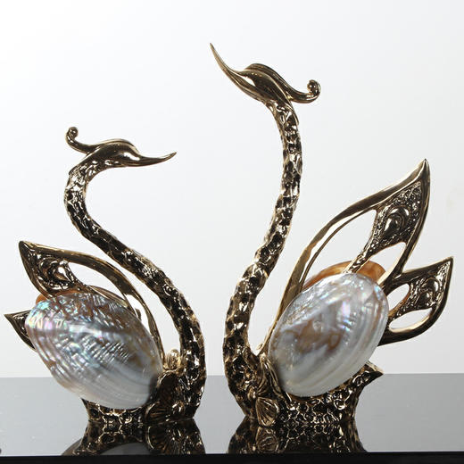 E-YSR-M7 花羽翅对天鹅摆件 玫金 澳洲真贝系列 商品图2