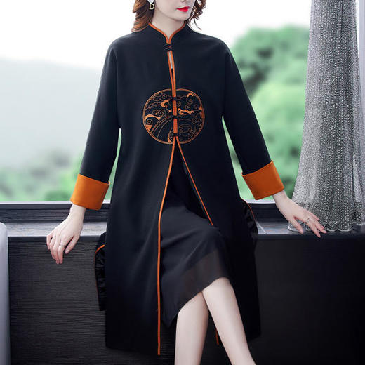 AHM-qyy9832新款复古时尚宽松刺绣风衣外套 商品图1