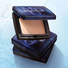 毛戈平光感滋润清透粉膏 【预售 1月18号左右发出】