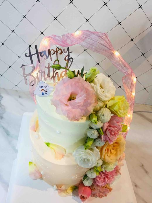 双层鲜花 鲜花比较季节性强 花型每次采购会有差异 没有的花会买类似的代替 下单前请仔细阅读商品详情 商品图0