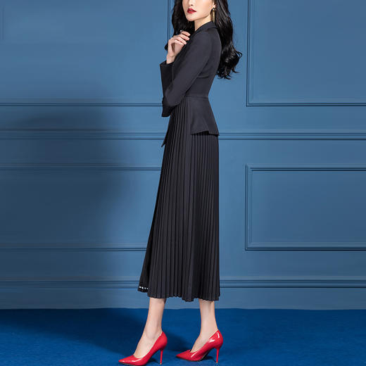 SSGS-S667秋装收腰显瘦高端大气黑色百褶裙摆拼接外套 商品图0