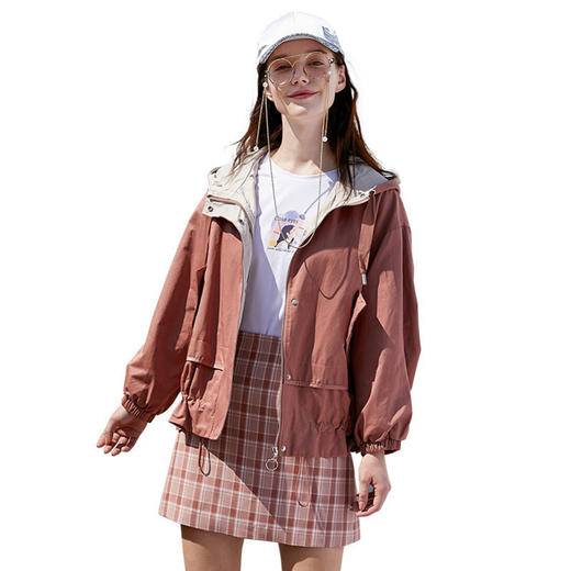 欧芮儿春新品长袖宽松短款拉链刺绣连帽风衣女工风外套 商品图4