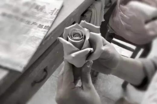 【一朵永不凋谢的玫瑰】玫瑰先生 陶瓷永生花，手工制作，原创瓷花，来自瓷都德化 商品图4