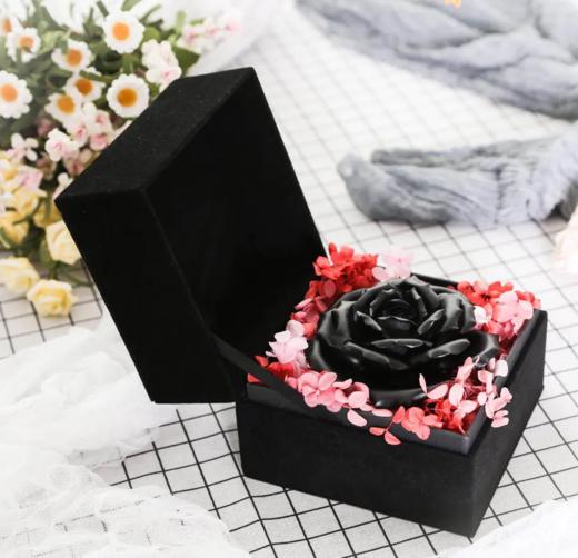 【一朵永不凋谢的玫瑰】玫瑰先生 陶瓷永生花，手工制作，原创瓷花，来自瓷都德化 商品图3