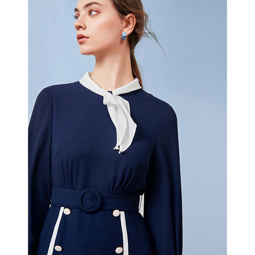 EITIE爱特爱秋季新款复古飘带气质通勤收腰显瘦A字连衣裙女裙C2007592 商品图3