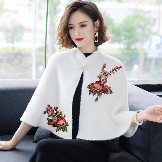 XX-8202秋冬新款百搭水貂绒斗篷外套旗袍披肩 商品图1