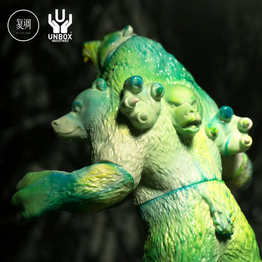 Unbox Bear God Zectron 潮玩 搪胶 限定 摆件 商品图3