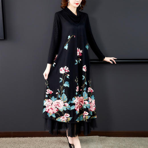 XYX-9277重工刺绣连衣裙高贵洋气妈妈装民族风2020秋冬新款刺绣裙子 商品图0