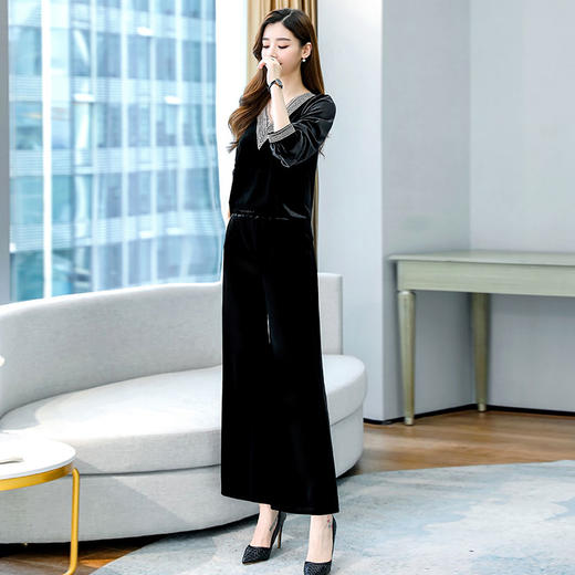 WZNH-OLBN2091秋季新款时尚V领上衣阔腿裤套装 商品图2