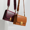 M-1001新款复古设计宽肩带斜挎高级感包包 商品缩略图0