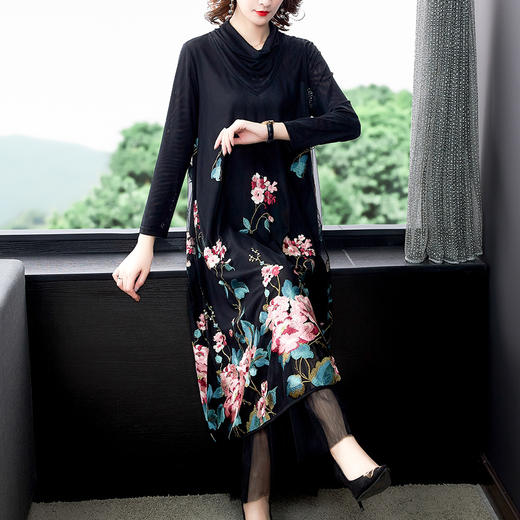 XYX-9277重工刺绣连衣裙高贵洋气妈妈装民族风2020秋冬新款刺绣裙子 商品图3