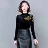 MQQ-6173黑色金丝绒绣花打底衫女2020秋冬新款半高领修身T恤复古长袖上衣 商品缩略图1