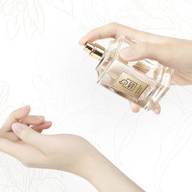 人到底为什么要用香水~~