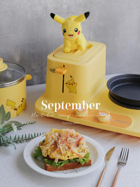 一个有仪式感的早餐｜蟹柳滑蛋开放吐司