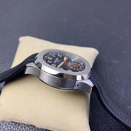 N百达翡丽新款计时手雷（计时Aquanaut）5968A彩色盘面和彩色胶带，表盘中央的计时秒针、刻度和6点位的30分钟计时盘刻度、计时指针都是橘黄色的 商品图14