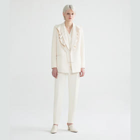 可拆卸飞边领直身西服