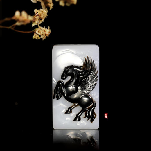 和田玉（羊脂玉）黑皮俄籽挂件--黑马玉牌 65g 商品图3