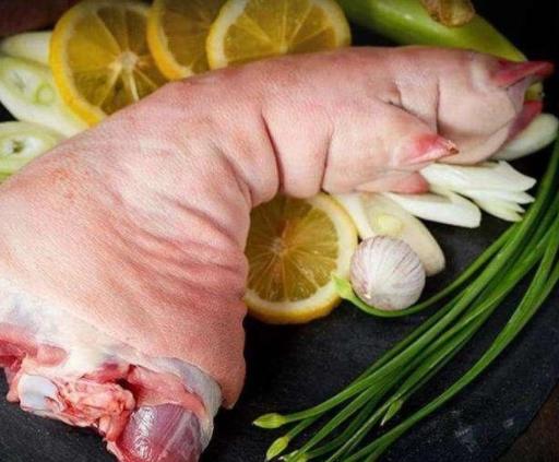 前猪脚含蹄膀（约1500g/只）（新鲜猪肉） 商品图0