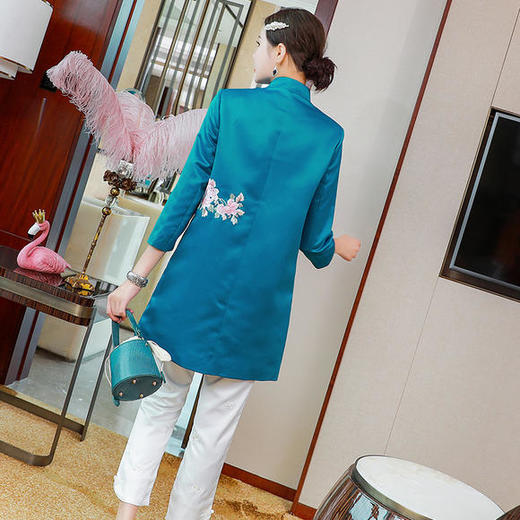 OG-99549秋冬新款女士小立领名族风刺绣上衣 商品图2