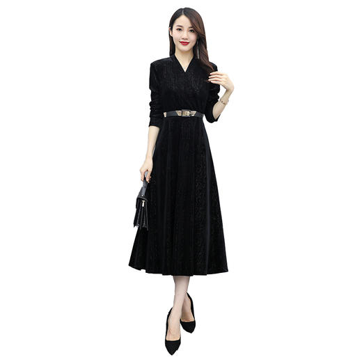 WZNH-QY20910宽松休闲舒适连衣裙 商品图4