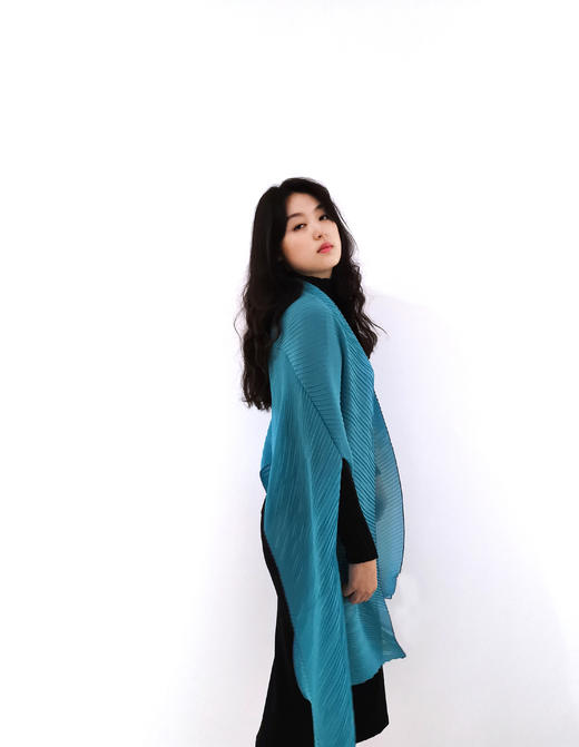 绝代佳人×王小慧  艺术生活时尚褶皱百变披肩 商品图5
