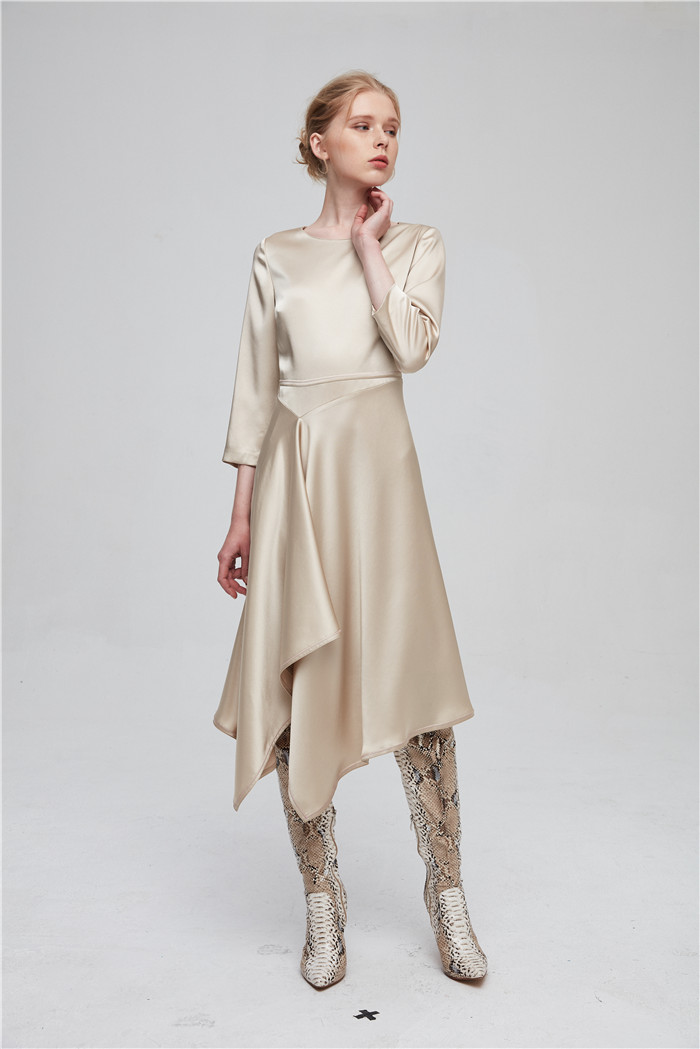 【会员专享】2019jefen/吉芬 香槟金色优雅 醋酸缎连身裙