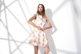 王晓敏测试女装