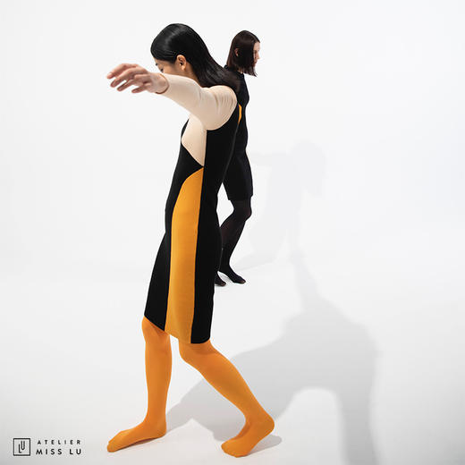 [跳跃戏法]AtelierMissLu趣味设计几何撞色绵羊毛修身高弹连衣裙 商品图3