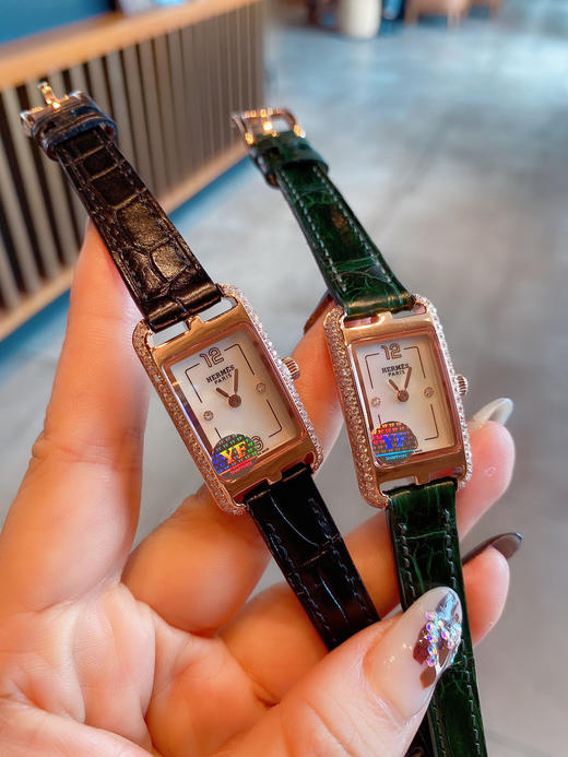 爱马仕Nantucket系列从不循规蹈矩，展现不竭创意，全新TresPetitModeIe腕表进一步凸显了设计的精美轮廓 商品图1