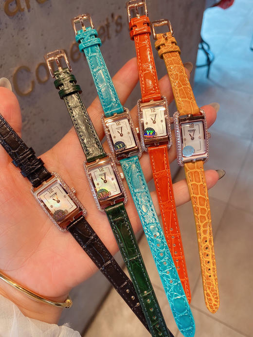 爱马仕Nantucket系列从不循规蹈矩，展现不竭创意，全新TresPetitModeIe腕表进一步凸显了设计的精美轮廓 商品图0