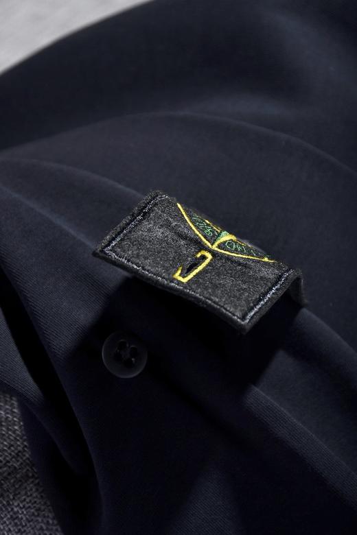 点此购买 石头岛简约纯黑纯白圆领袖章卫衣诱160906 商品图11