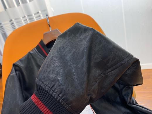 点此购买 MLB男女满印暗纹飞行夹克外套 青161009 商品图13