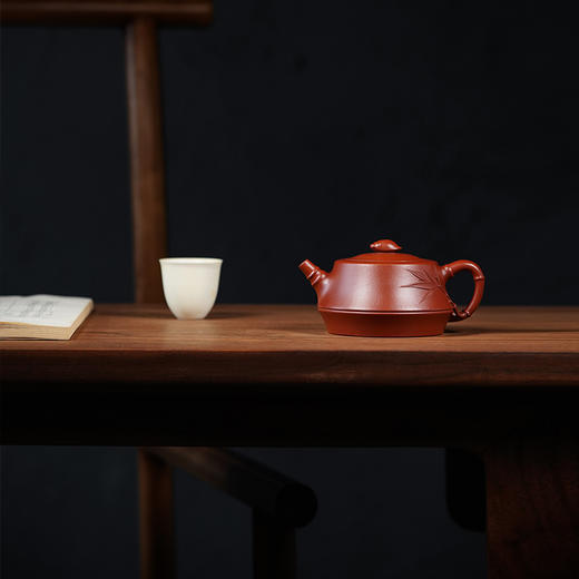 龙德堂陶艺 汤宣武制 《知足》 原矿大红袍 220cc 库存请咨询客服 商品图0