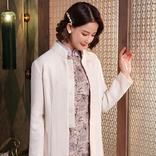 XGT-T2415古典百搭羊毛毛呢绣花长款旗袍外套 商品图1