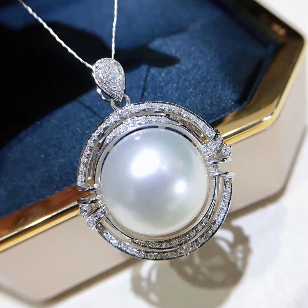 【澳白海水吊坠】18k金钻石 钻石闪耀镶嵌澳洲白珠 吊坠珠径:14-15mm